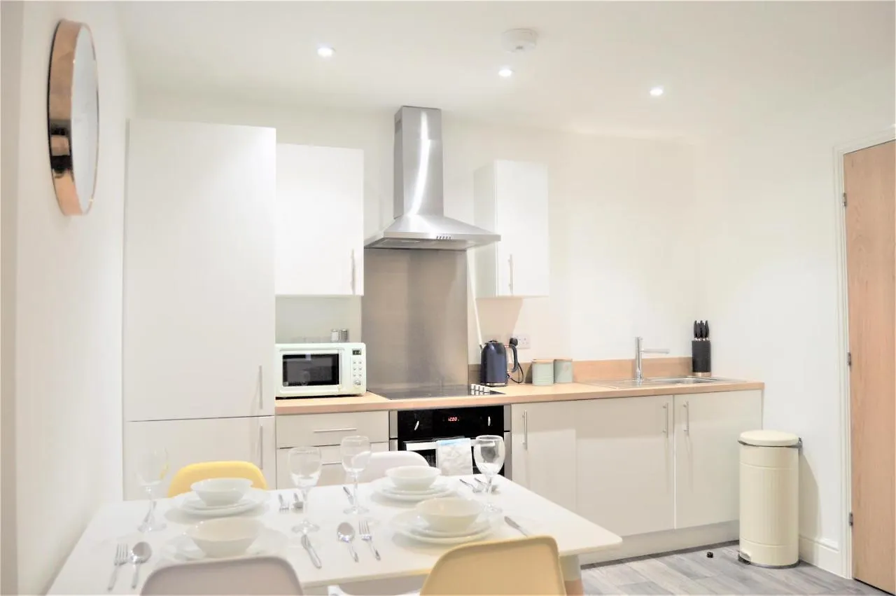 Qh30 - 2 Double Bedrooms Sleeping Up To 4 People - Close To Sheffield City Centre - Perfect For Work Or Leisure!