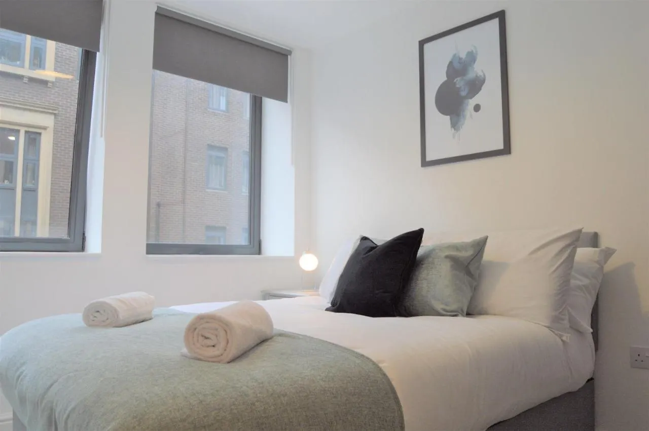 アパート Qh30 - 2 Double Bedrooms Sleeping Up To 4 People - Close To Sheffield City Centre - Perfect For Work Or Leisure! イギリス